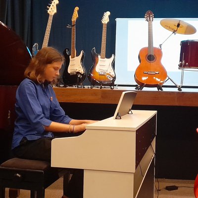 Darya Burgess 9S playing the piano.jpg