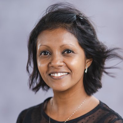 ELAINE JANA.jpg